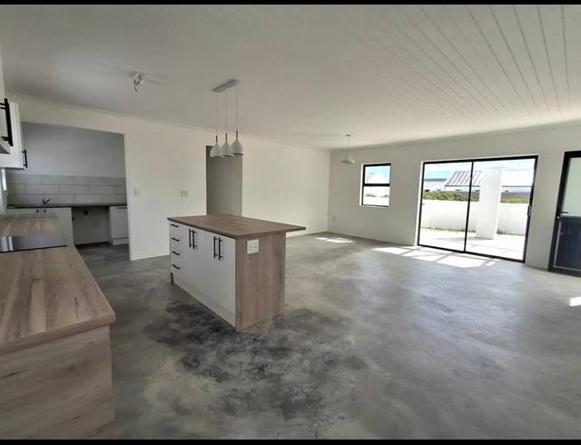 3 BEDROOM HOUSE FOR SALE IN BRITANNIA BAY